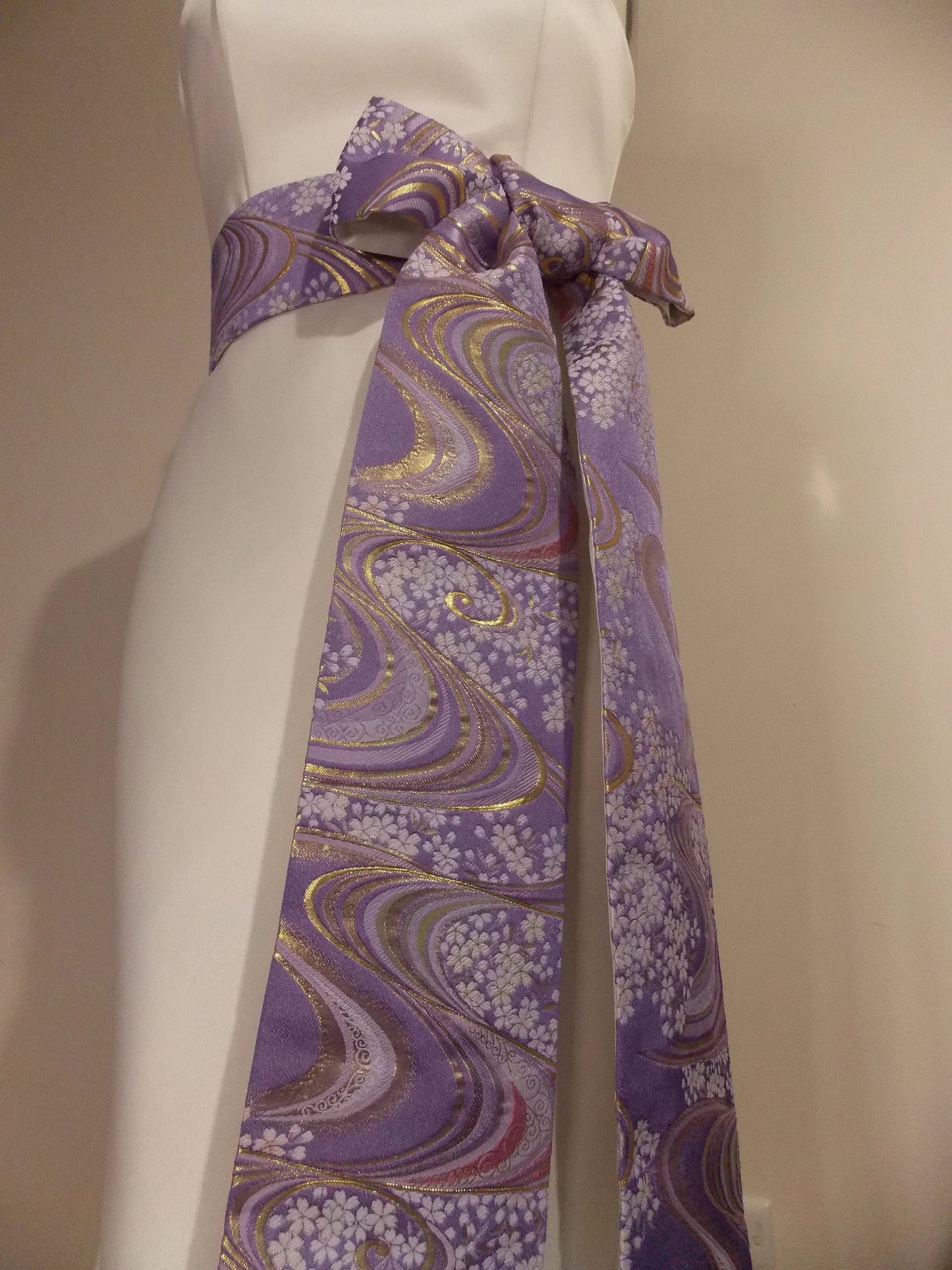OBI-Schärpe, Schleife, Gürtel zum Binden, Goldbrokat, Sakura, Kirschblüten, Lavendel, Gold, Wasserfluss, Flieder, versandfertig