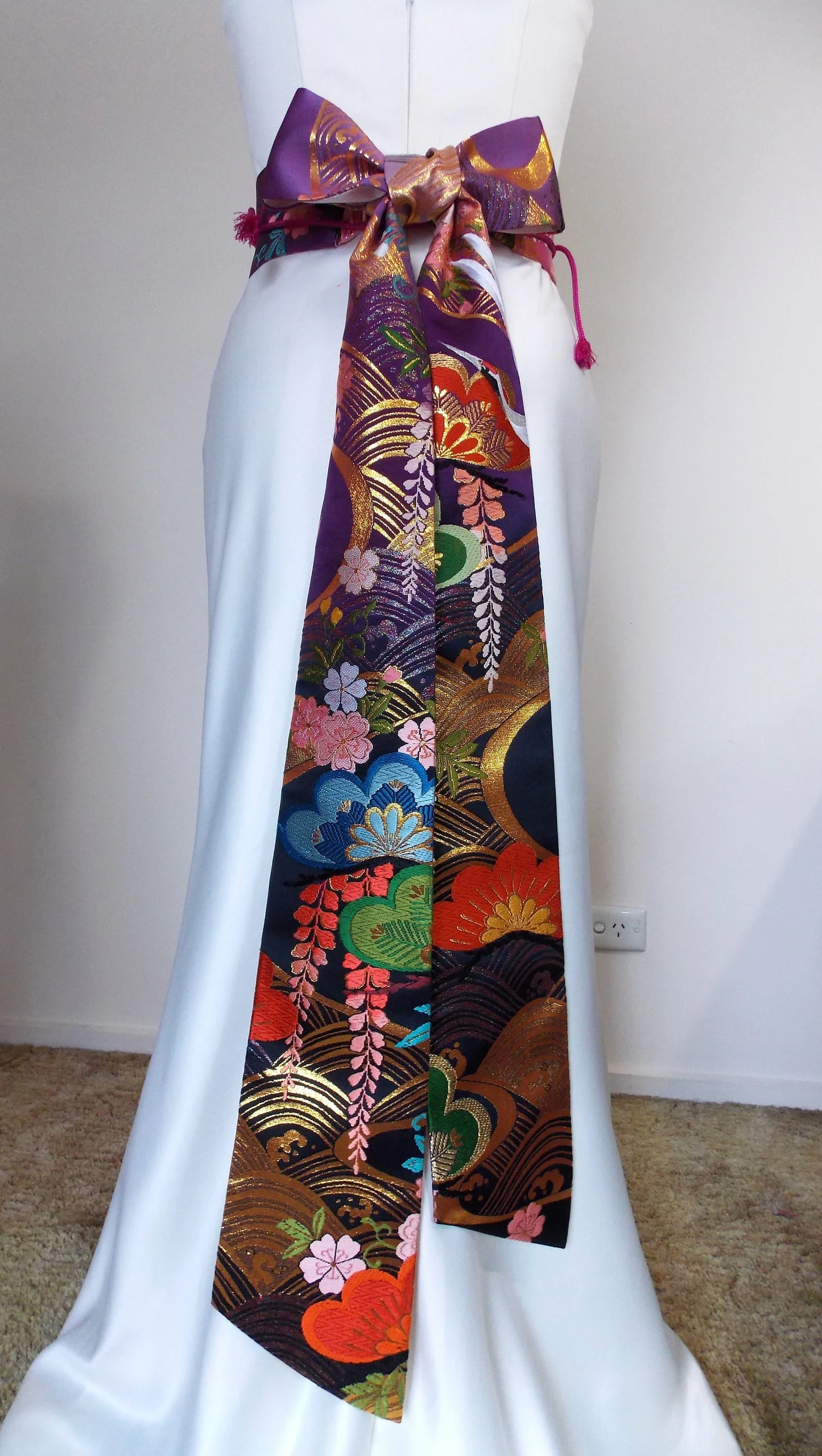 OBI-Schärpe zum Selbstbinden, lange Enden, Vintage UCHIKAKE, Seide, Goldbrokat, Flieder, Lavendel, Rosa, Lila, Goldkranich, Sakura, Kirschblüte, versandfertig