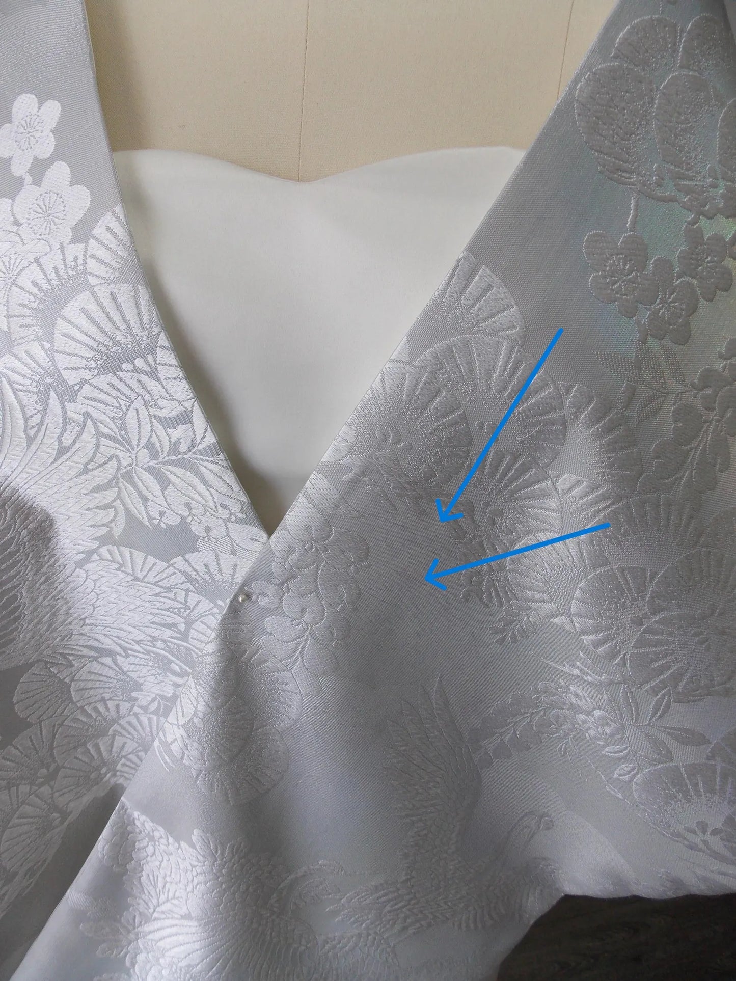 Custom listing for Anna Thank you! KIMONO Shawl Wedding Vintage UCHIKAKE silk gold brocade silver gray white crane peony chrysanthemum plum blossom size free ready to ship (Copy)