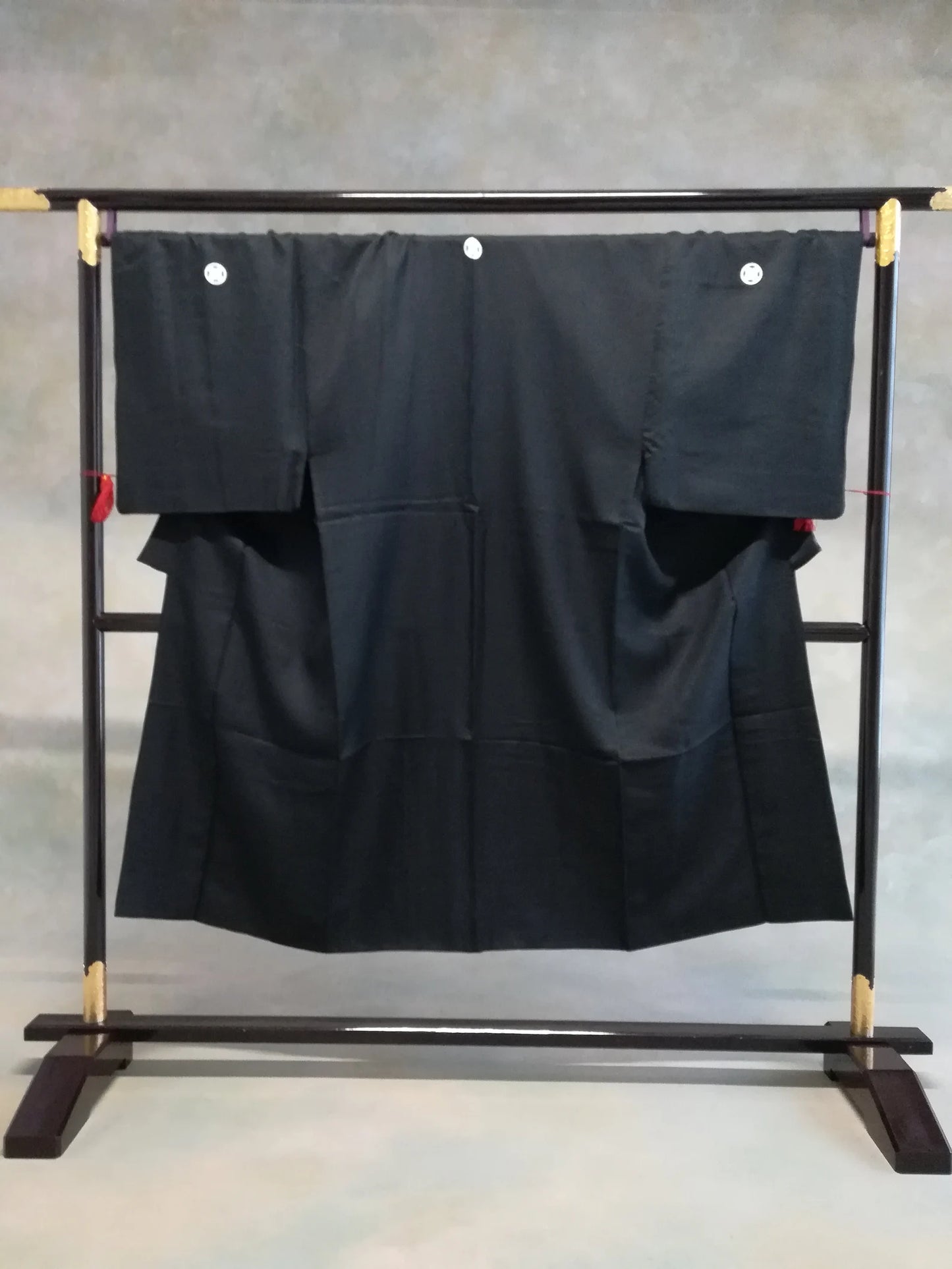 SAMURAI Men's kimono Four piece set #6 vintage MONTSUKI Hakama Kimono Haori Juban Black Gold size S ready to ship
